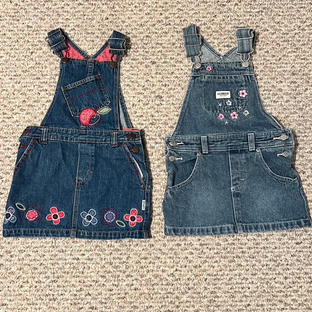 2 Osh kosh b’gosh denim overalls dresses with 🌸 and 🍎